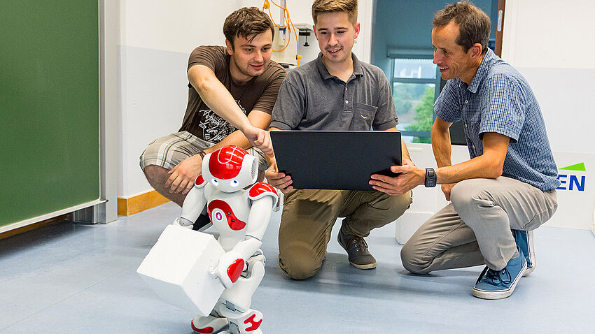 Roboter an Bord! Roboter an Bord!