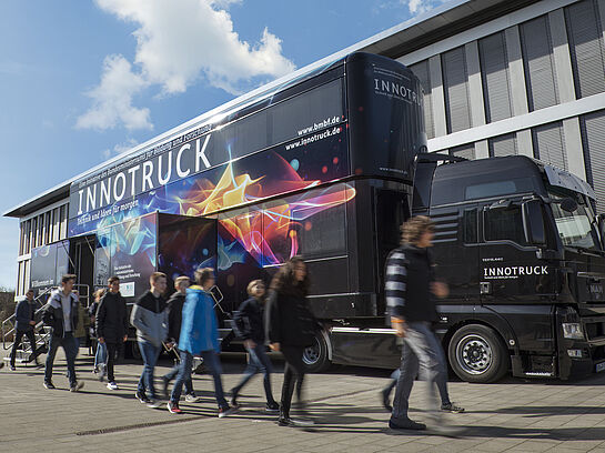 Der InnoTruck an der Technischen Hochschule Bingen