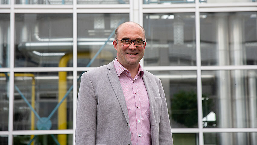 Professor Baaser wird neuer Vizepräsident für Studium und Lehre Professor Baaser wird neuer Vizepräsident für Studium und Lehre