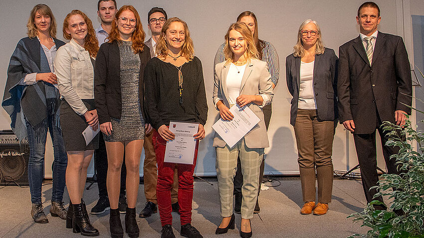 TH Bingen feiert erfolgreichen Hochschulabschluss mit Absolventinnen und Absolventen TH Bingen feiert erfolgreichen Hochschulabschluss mit Absolventinnen und Absolventen