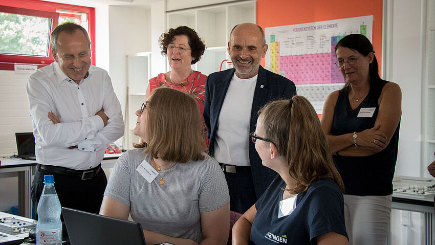 Sommerreise führt Minister Wolf nach Bingen