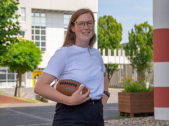 American-Football-WM der Frauen in Finnland startet heute mit TH-Studentin Leonie Stockmann im deutschen Kader