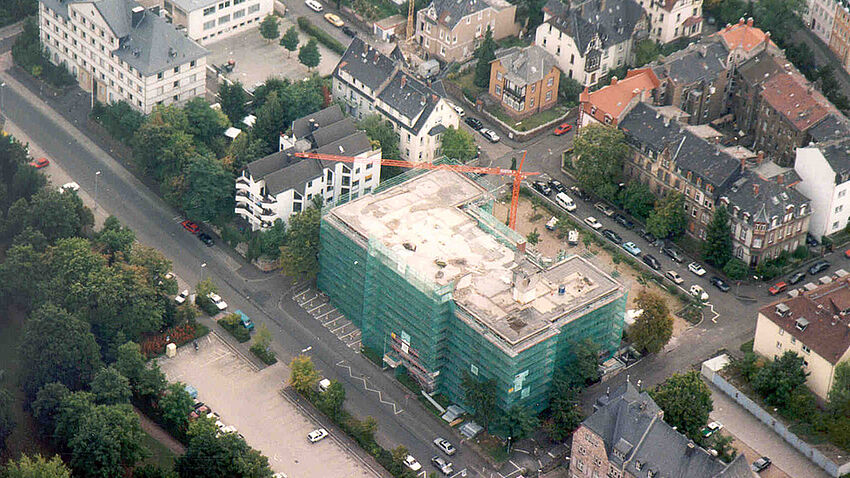Luftbild Renovierung Stadtgebäude