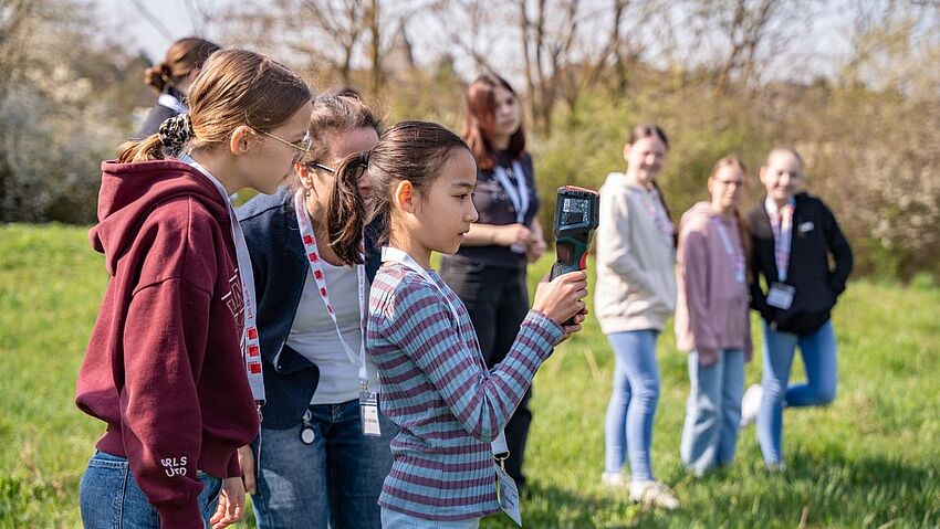 Wissenschaftlerin für einen Tag Wissenschaftlerin für einen Tag
