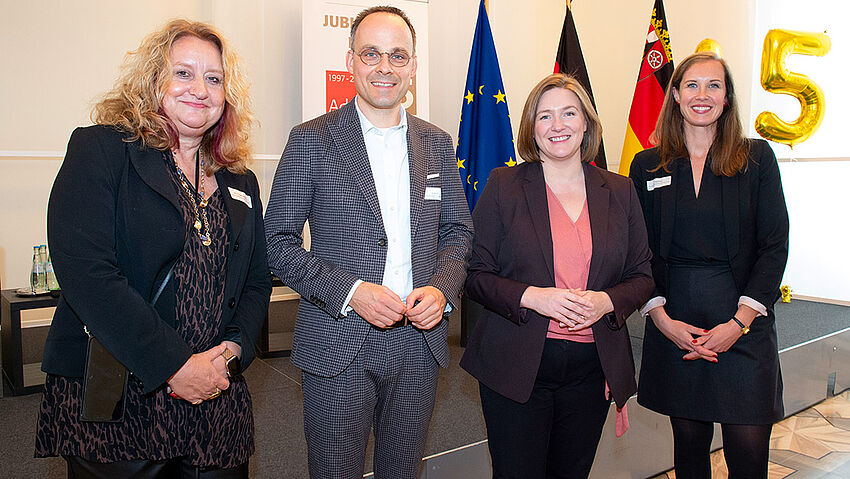 25 Jahre Ada-Lovelace-Projekt Rheinland-Pfalz – Frauenförderung in MINT 25 Jahre Ada-Lovelace-Projekt Rheinland-Pfalz – Frauenförderung in MINT