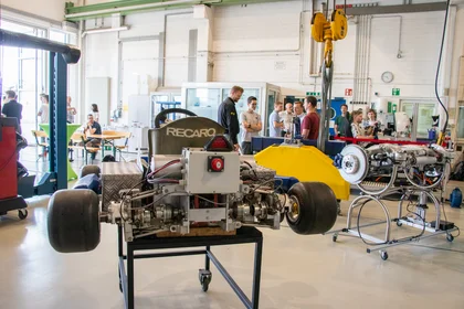 Ein ausgestelltes Kart