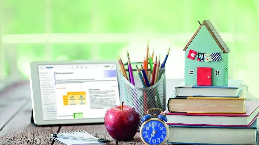 Projektbild - Schreibtischutensilien