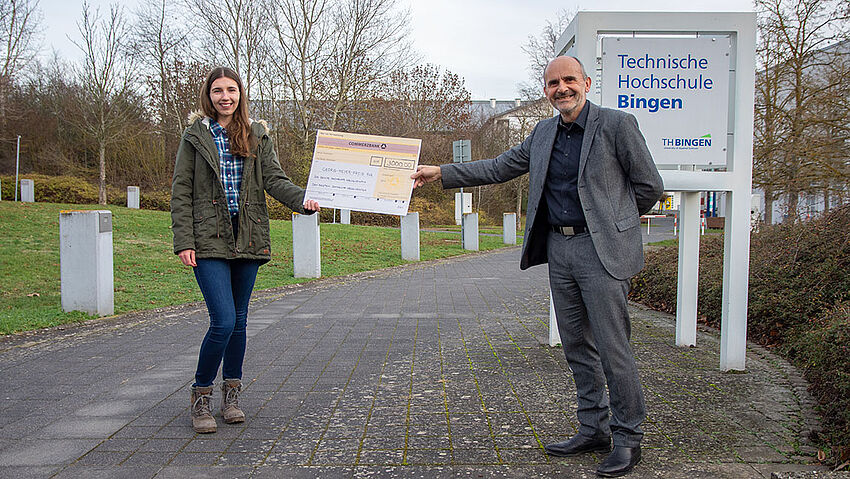 Georg-Meyer-Preis für den besten Abschluss der TH Bingen geht an Umweltschutz-Studentin Georg-Meyer-Preis für den besten Abschluss der TH Bingen geht an Umweltschutz-Studentin